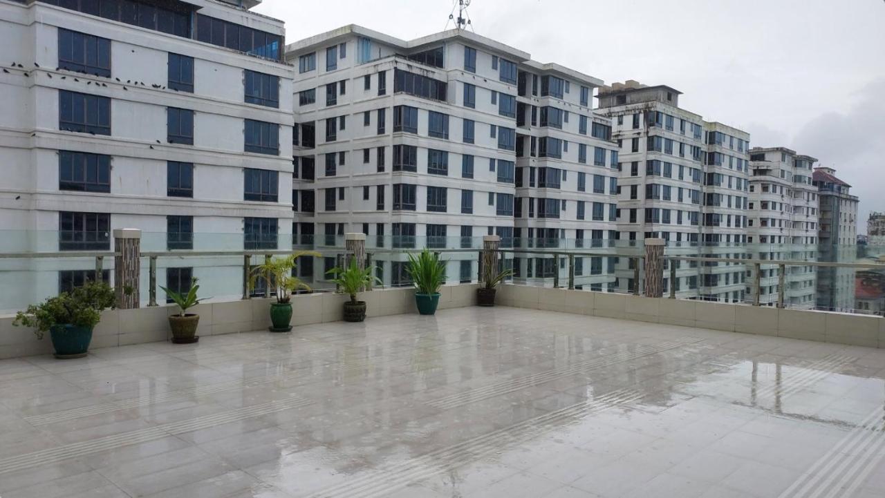 Hotel Grand Galaxy Rangum Exterior foto