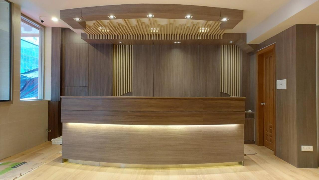 Hotel Grand Galaxy Rangum Exterior foto